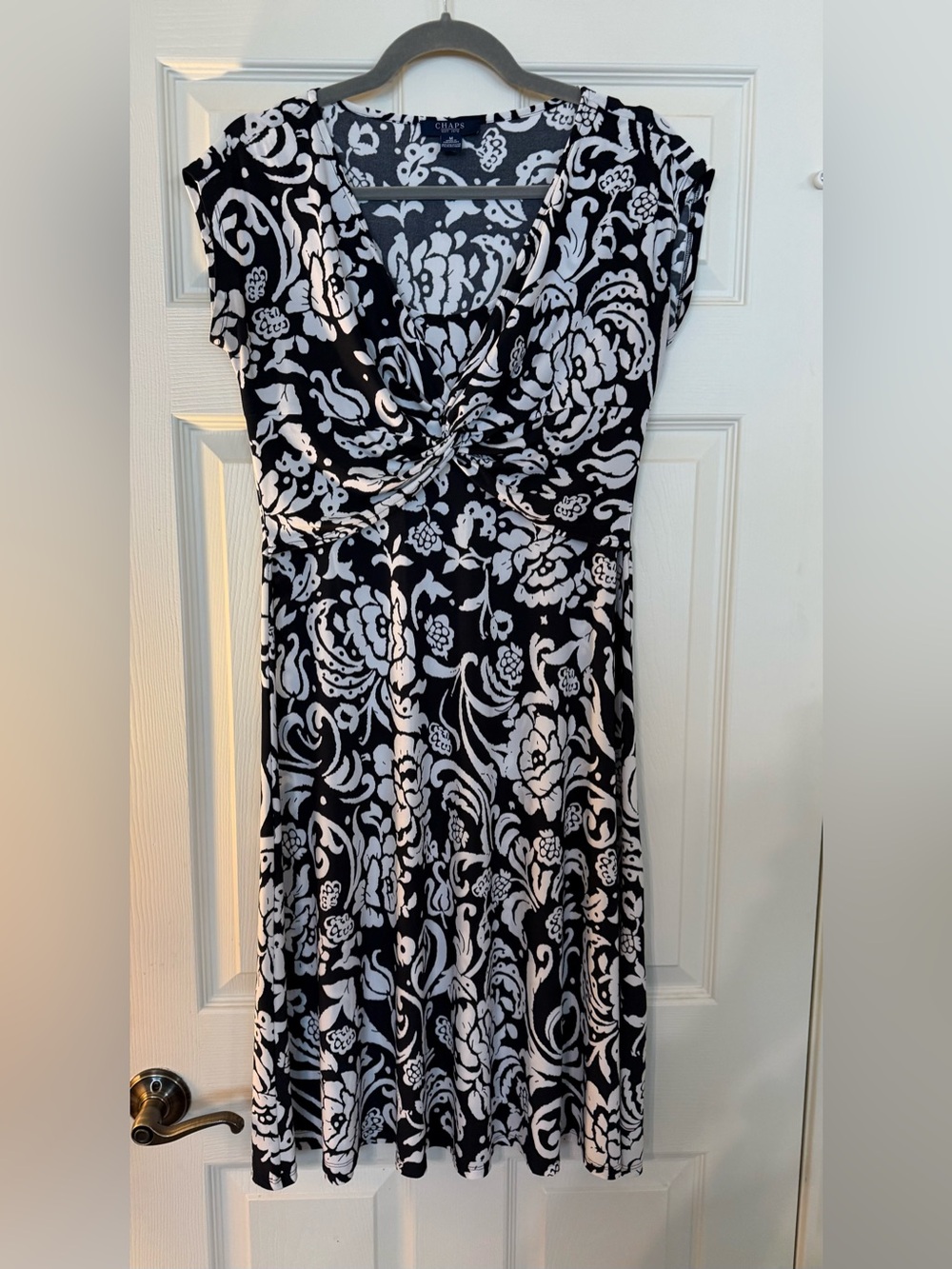 Chaps Black & White Floral Twist-Front Midi Dress - Picture 2 of 5